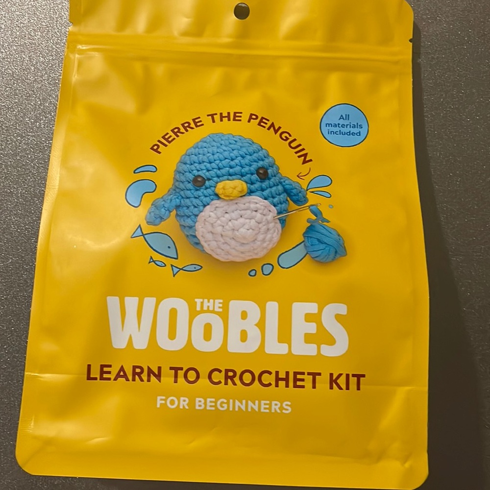 The WOoBLES The learning to crochet kit for beginners